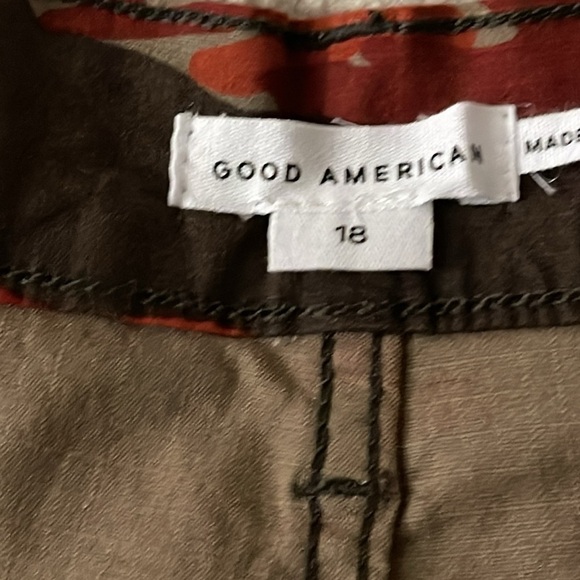 Good American UNISEX Cargo Uniform Pants in Desert Camo0001 size 18 - Picture 12 of 14